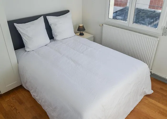 Les Matelots Centre By Myfrenchpat *